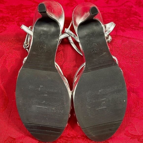 SILVER STRAPPY SHOES by APT 9 SIZE 8 - Picture 6 of 8